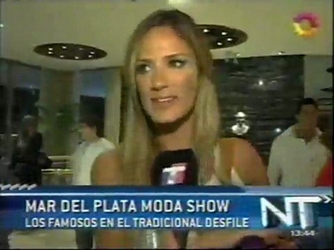 Paula nota desfile MdP Noticiero 13 - 11 de Enero 2011