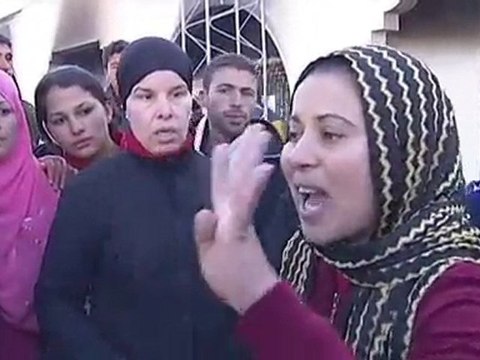 'Scores' killed in Tunisian protests