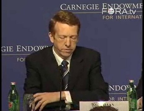 Thomas Carothers: Problems with a League of Democracies