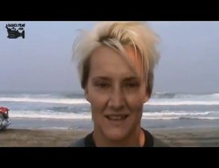 Keala Kennelly's giant tube ride