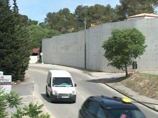 Point sur Le "Mur de la honte" (Nîmes)