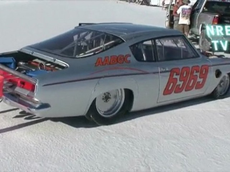 Tom Nelson returns to Bonneville to capture record.  NRE.