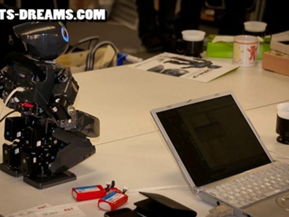 DARwin OP Humanoid Robot Debuts in Japan