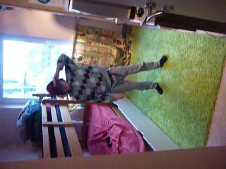 danse bizzare d un enfant de 9 ans mdr!!!