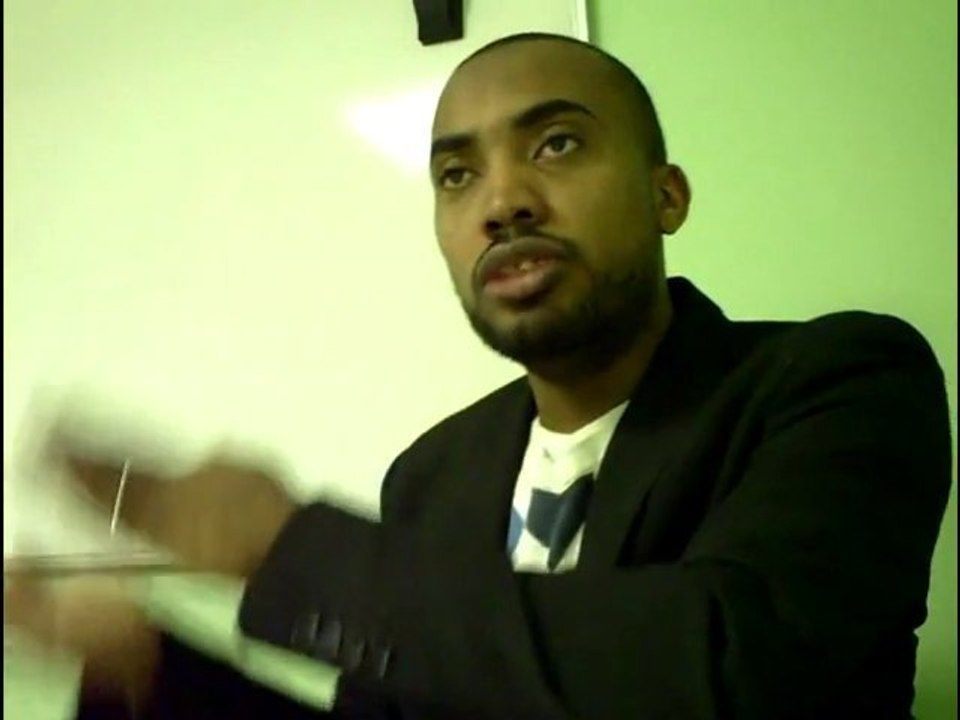 Mohamed Bajrafil - L'apparence physique