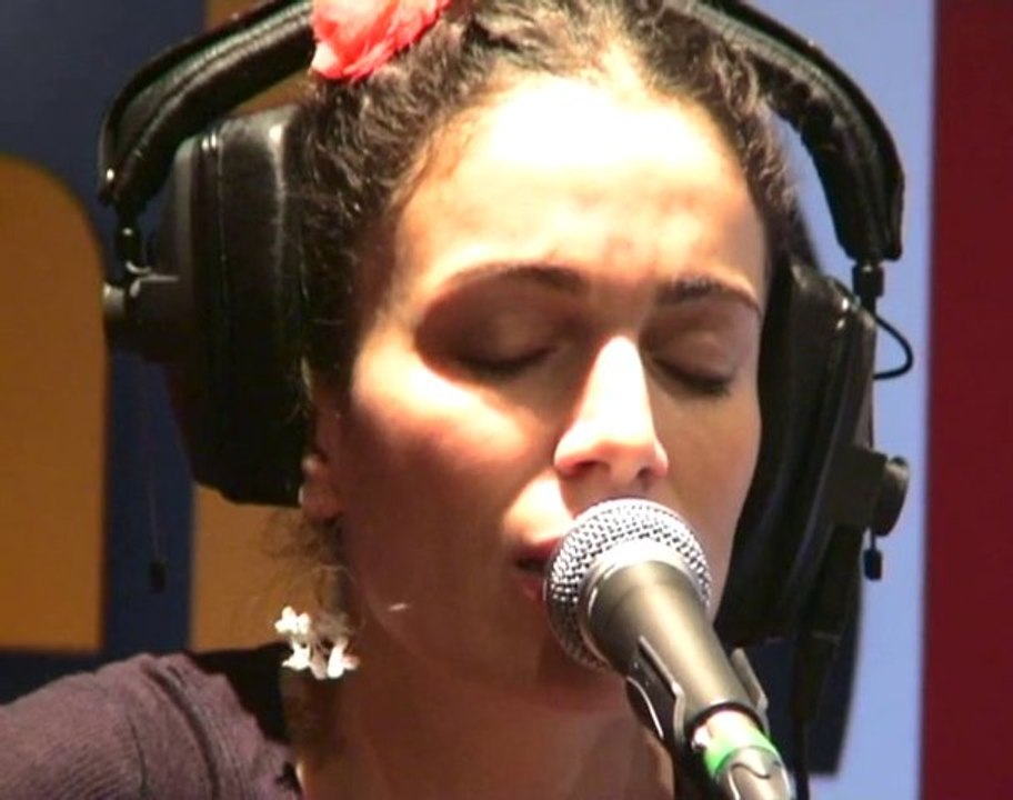 YAEL NAIM - Go to the river (acoustique Hit West)