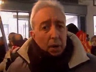Fiat : travailler plus pour sauver l'usine ?