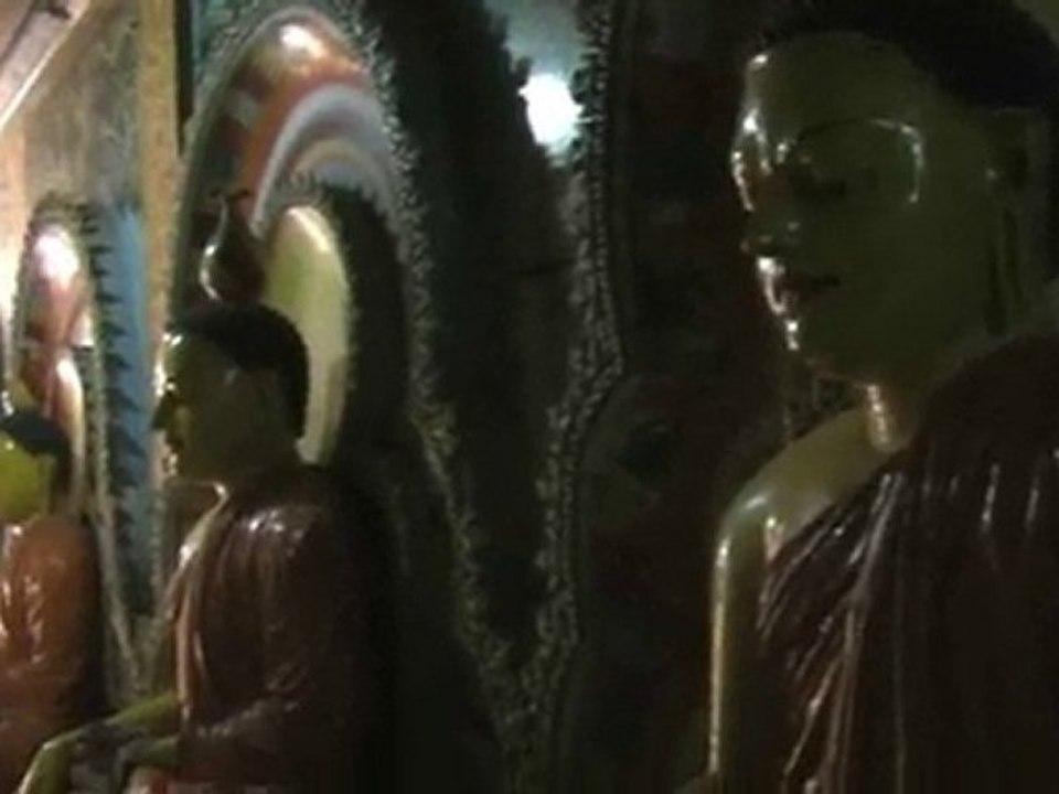 Sri Lanka Negombo Buddhist temple