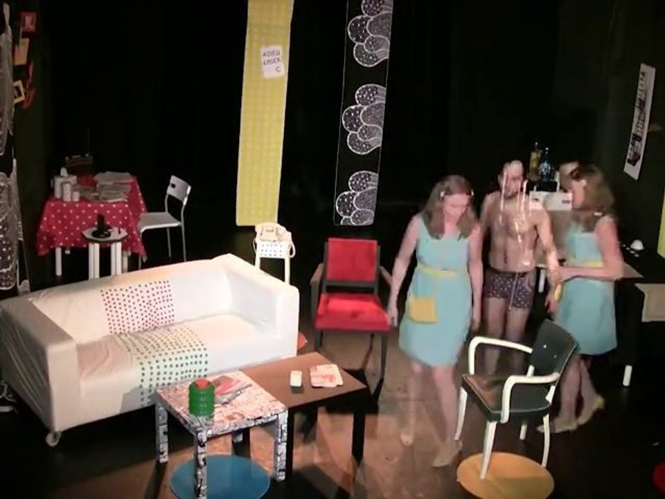 Les Uns chez les Autres d'Alan Ayckbourn en 2 minutes