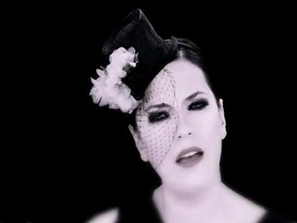 Yesim Salkim - ASK VE CEZA yeni klip 2011 SÜPER SLOW