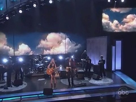 Gwyneth Paltrow - Country Strong Cma Awards 2010