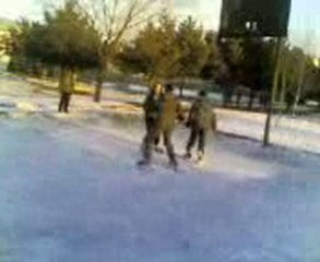 Erzurumdan Yeni bir Spor dalımı geliyor__?:)) Buzda Basketbo