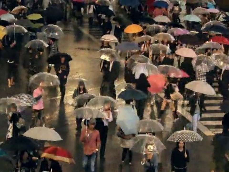 Tokyo - Dancing on Shibuya crossing