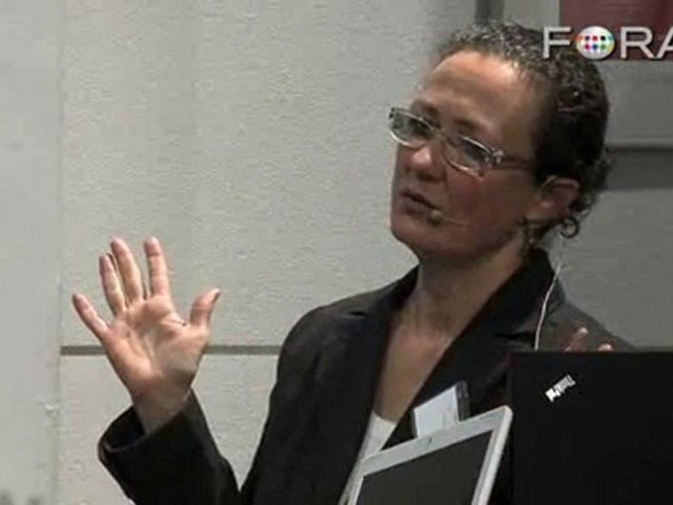 Down with Fluorescents! Daylight Benefits Entire Office