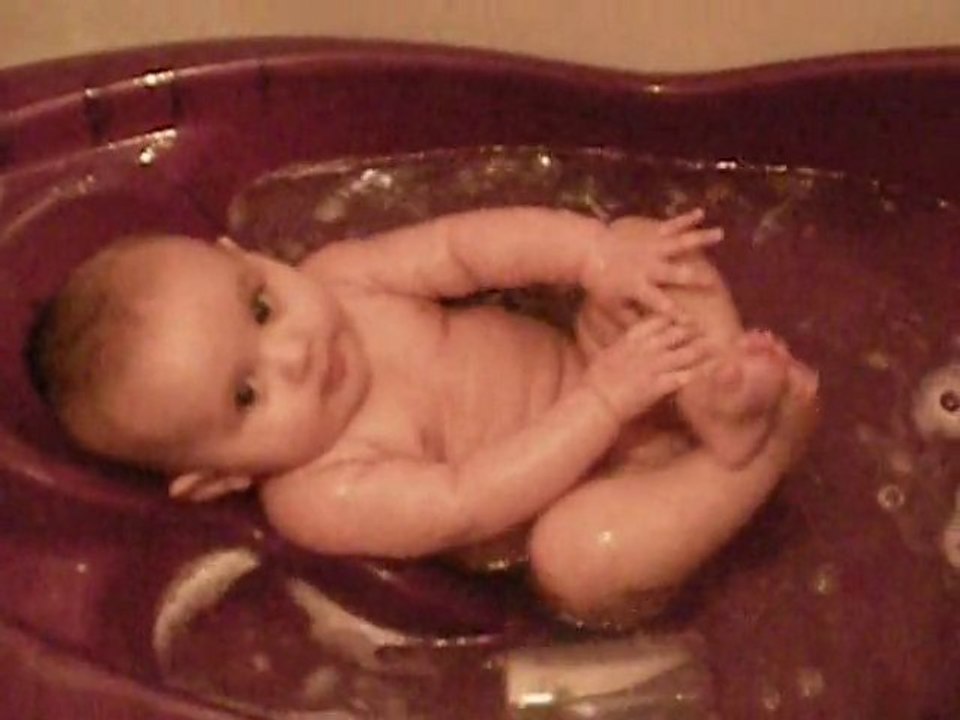 Ines dans sont bain