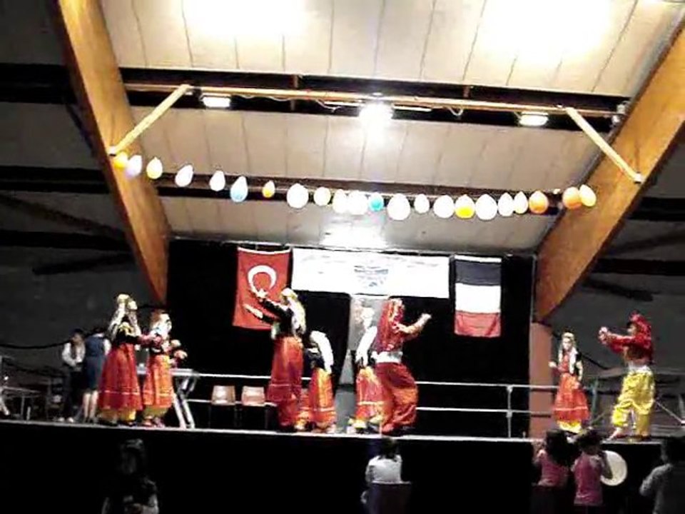 Silifke'nin Yoğurdu Halk Oyunu