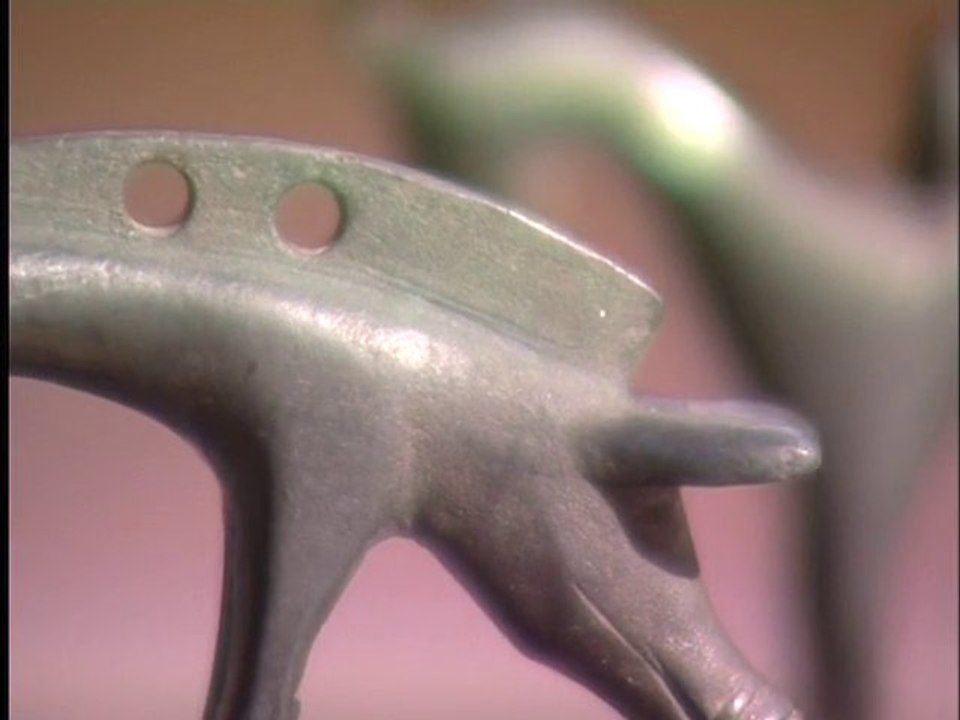 Statuettes en bronze, Un mois une oeuvre