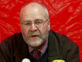 На Рейне перевернулся танкер с серной кислотой