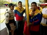 Chavez entregó la bandera a Maldonad