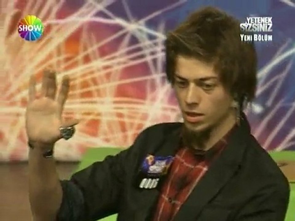 aref ghafouri illüzyon