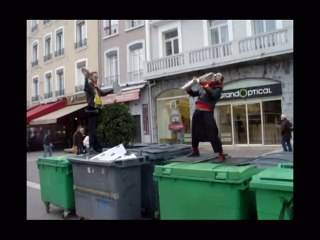 Vidéo Cie NAÜM (ex-FANFARNAÜM) La mémoire de la Babouche (teaser)