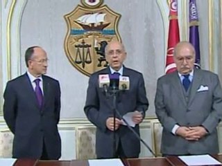 Tunisia calm after day of violent clashes