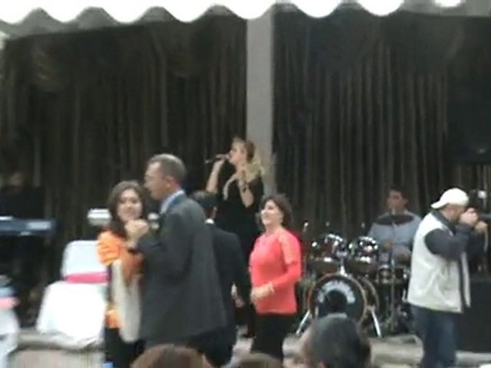 EZGİ ÖZCAN BODRUM TURGUTREİS LİSESİ GECESİ