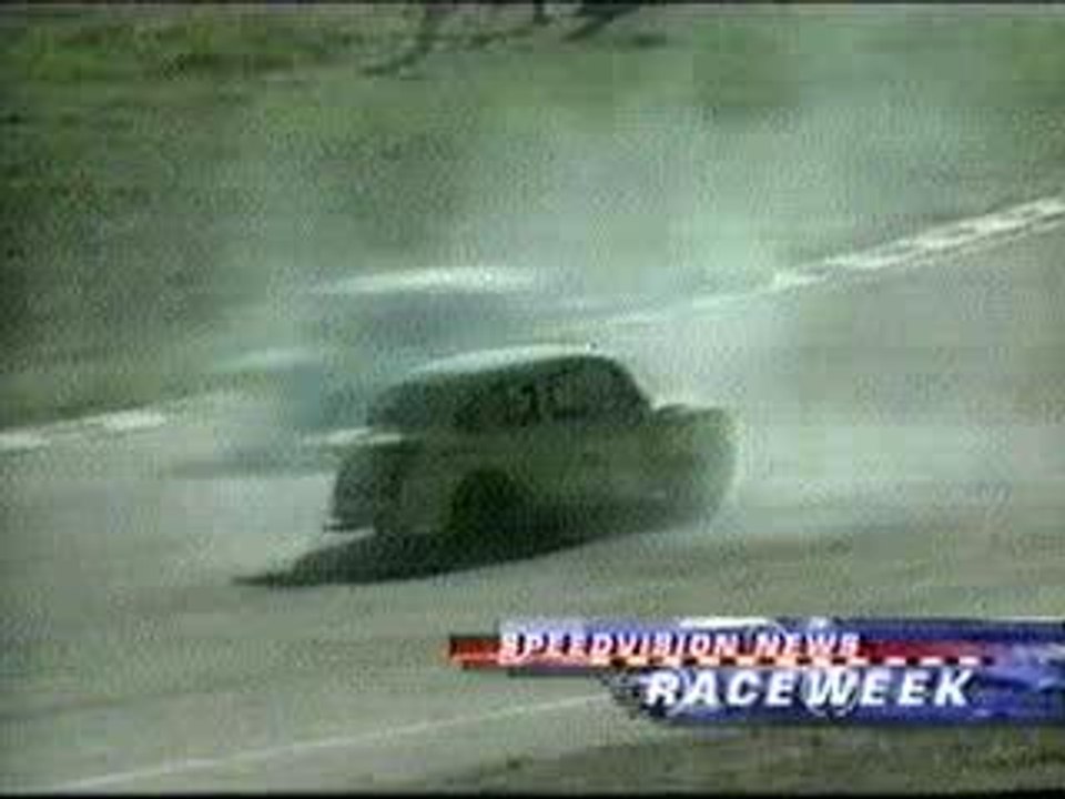 Sortie de route impressionnante Fiat 500