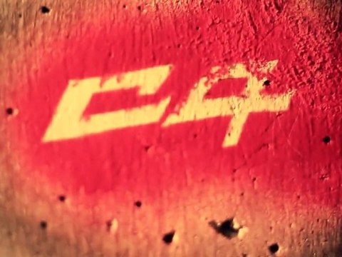 [CLIP OFFICIEL] Boolbi - Laisse moi by Madox Films