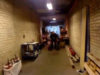 farmers walk 170 kg 20m 16s