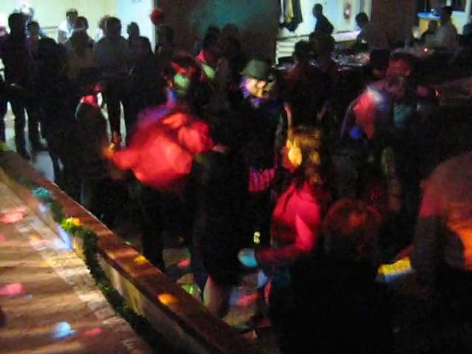 QUAND LA MUSIQUE EST BONNE....L'AMBIANCE EST BONNE!!!!