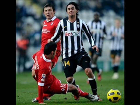Juventus 2-1 Bari Del Piero free-kick, Aquilani great-strike