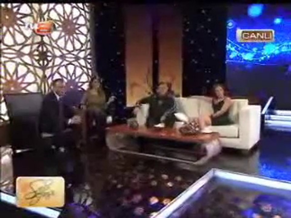 Hasretinle Yandı Gönlüm - Zara