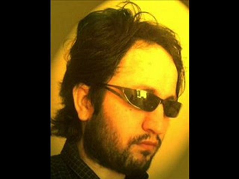 Ahmet Teker Ben Kimdeyim