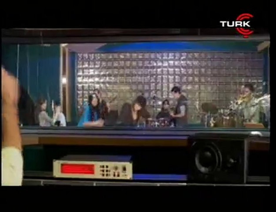 Işın Karaca - Hoşgörü