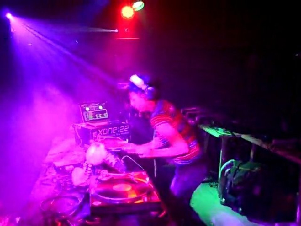 Actika Clack the noize