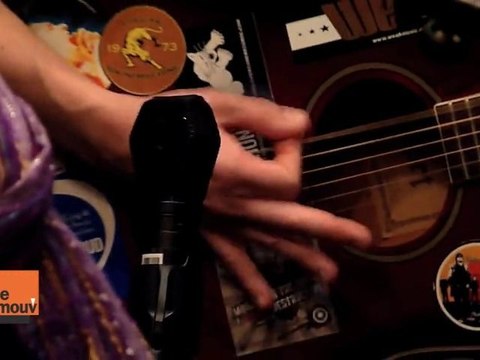 Hello Bye Bye - Gonna Make It en acoustique sur le Mouv'