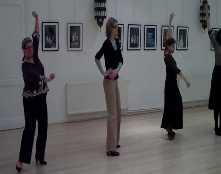 le jardin des almees -1er cours de flamenco avec La Balandra