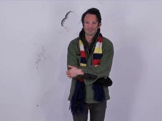 Paul Simon vs David Bowie - Mon 1/17/2011 - Joke of the Day