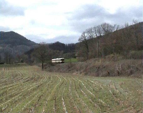 LA RAME V4 SUR LA LIGNE DES CAUSSES