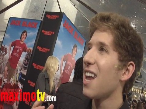 DEREK BLOOM Interview at Gulliver's Travels Premiere