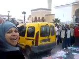 الشعب التونسي يدوس على صورة بن علي  (by Omar Fakhfekh)