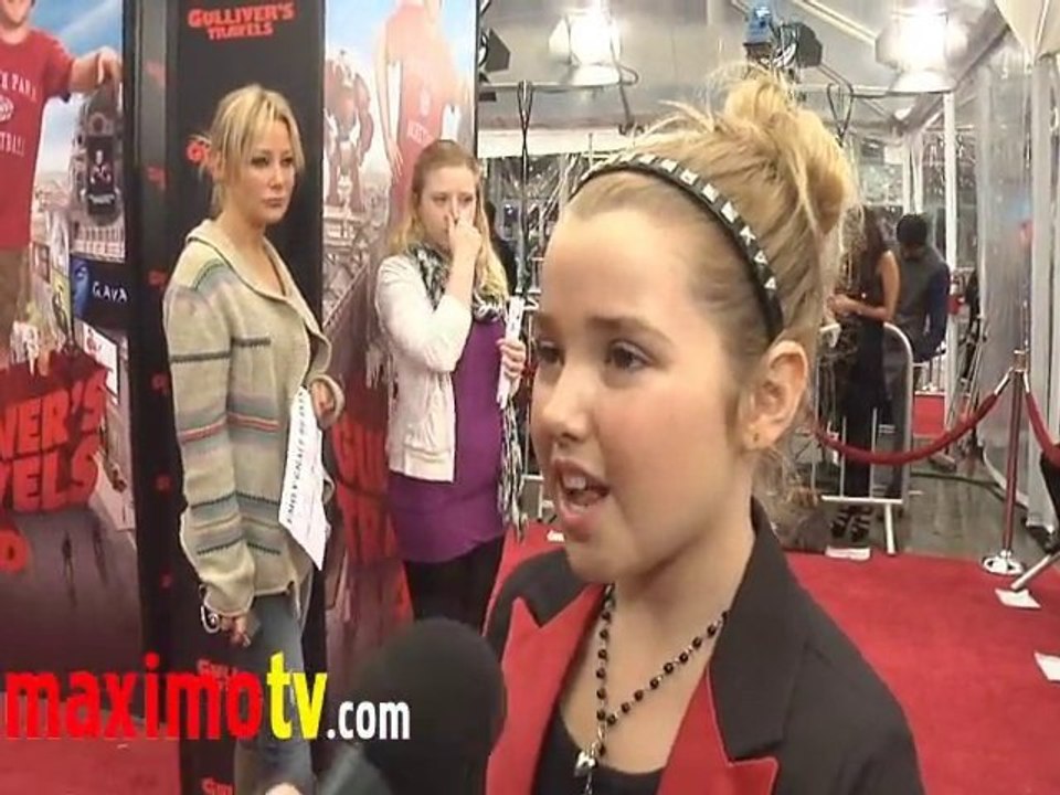 Emily Grace Reaves Interview at Gulliver's Travels Premier