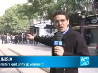 Ministers quit Tunisia unity govt as protests continue