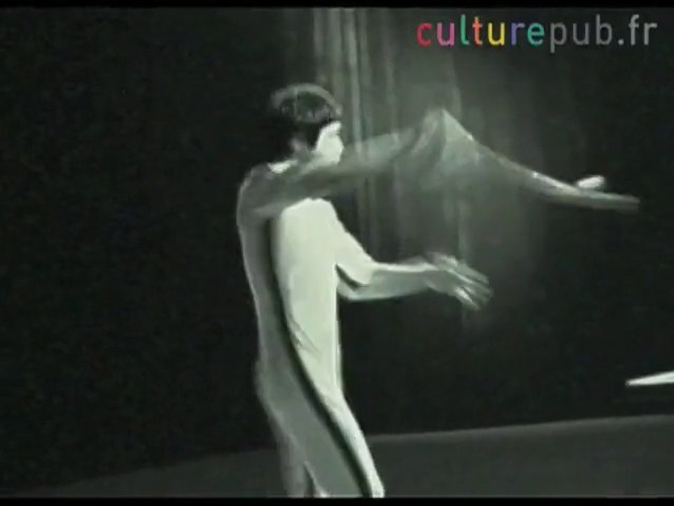 Bruce Lee joue au ping pong ! / Nokia