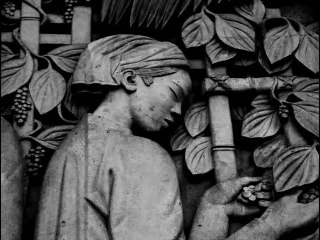 Palais de la porte dorée et son bas relief