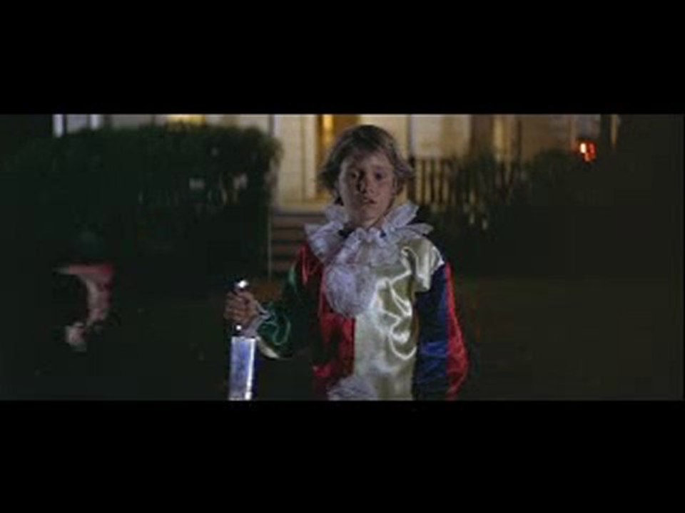 halloween 5 premiere minute