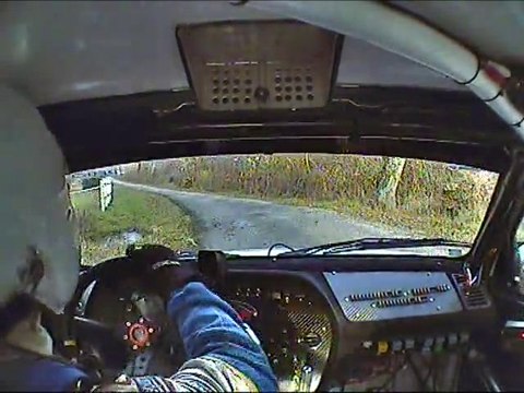 Caméra embarquée 306 F2-14 - Rallye du Médoc 2010 - ES 6