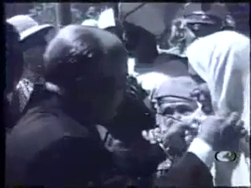 Kadınların başını böyle açıyordu - www.islamseli.net