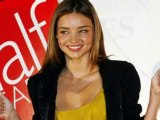 Miranda Kerr and Orlando Bloom breastfeeding snap